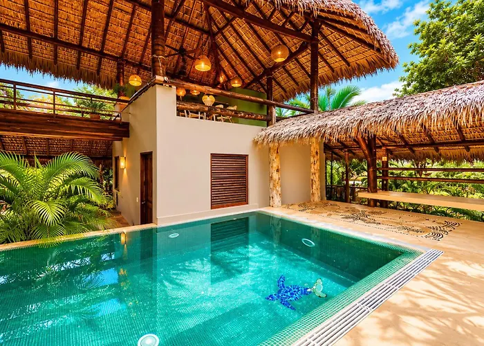 Casa Kuul, Elegant Fusion Of House And Garden.
